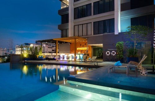 Suan Luang Hotel | 437 m² Hotel ∙ 127 guests