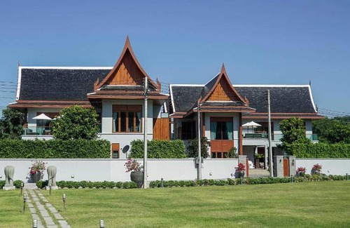Mae Rim Hotel | 441 m² Hotel ∙ 4 bedrooms ∙ 12 guests