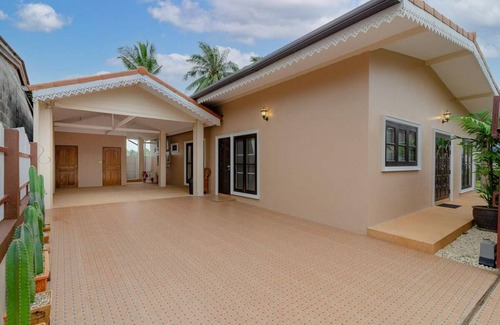 Thong Chai Villa | 448 m² Villa ∙ 3 bedrooms ∙ 6 guests