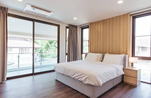 Chiang Mai House | 460 m² House ∙ 4 bedrooms ∙ 10 guests