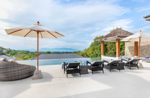 Bophut Hills Villa | 480 m² Villa ∙ 4 bedrooms ∙ 8 guests