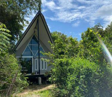 Ratchaburi Ski Chalet | 50 m² Chalet ∙ 2 bedrooms ∙ 5 guests
