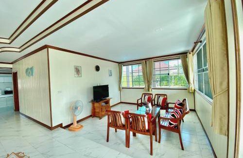 Kram House | 500 m² House ∙ 4 bedrooms ∙ 10 guests