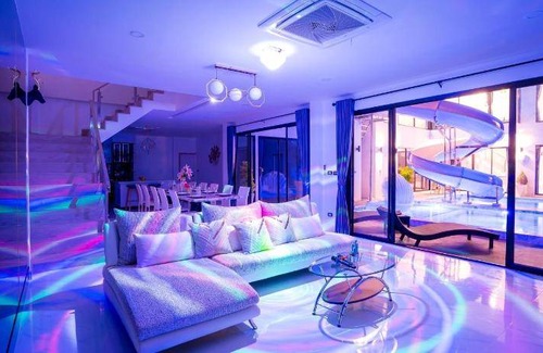 Bang Sare Villa | 500 m² Villa ∙ 8 bedrooms ∙ 20 guests