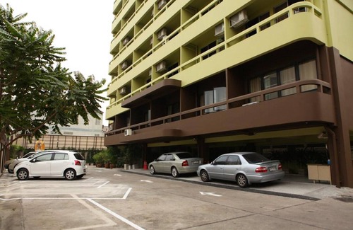 Khlong Tan Nuea Apartment | 55 m² Apartment ∙ 2 guests