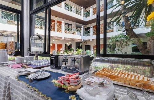 Bang Phlat Hotel | 56 m² Hotel ∙ 127 guests