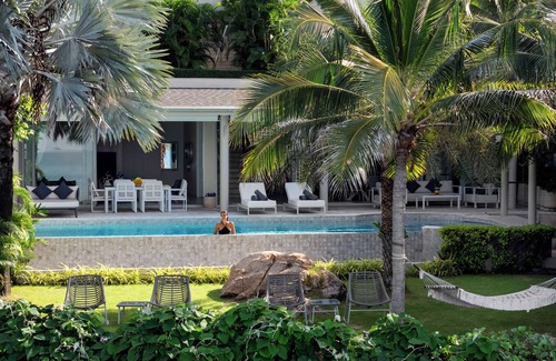 Moo 5 Villa | 5BR Luxury Beachfront Villa | Samrong Bay