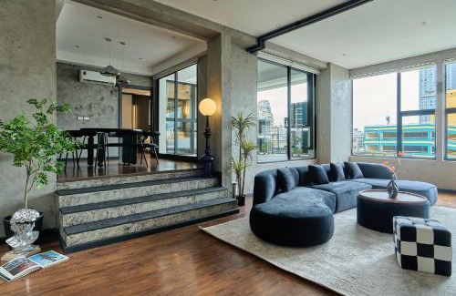 Bang Rak Hotel | 5loft Anti-Hotel, Silom, Bangkok