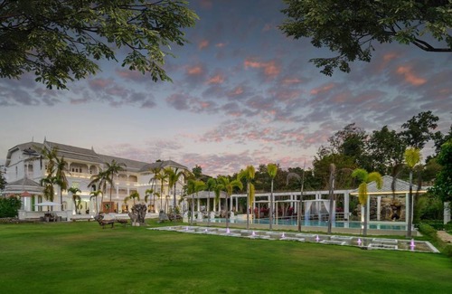 Choeng Doi Hotel | 60 m² Hotel ∙ 3 guests