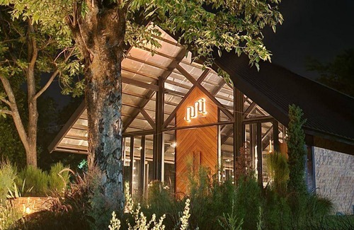 Nakhon Ratchasima Hotel | 60 m² Hotel ∙ 4 guests