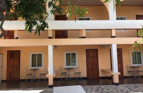 Ko Sichang Resort | 60 m² Resort ∙ 5 guests