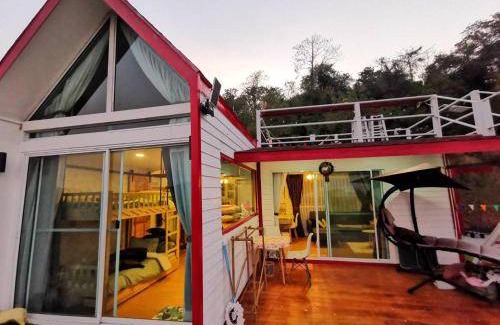 Song Phi Nong House | 70 m² House ∙ 2 bedrooms ∙ 4 guests