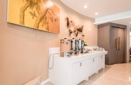 Bang Phlat House | 72 m² Motel ∙ 127 guests