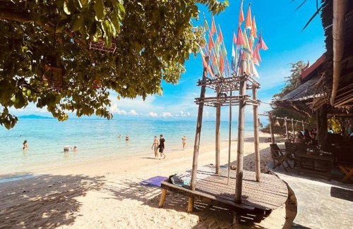 Ko Phi Phi Resort | 72 m² Resort ∙ 2 bedrooms ∙ 127 guests