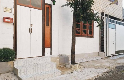 Phu Khao Thong Bed & Breakfast | 80 m² Bed and breakfast ∙ 8 guests