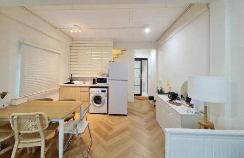 Siriraj Hostel | 80 m² Hostel ∙ 6 guests