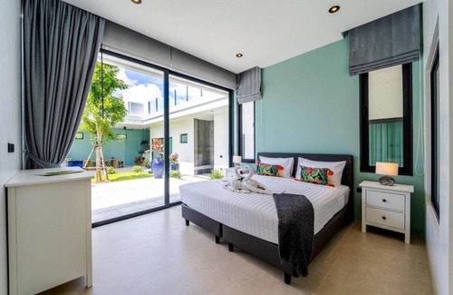 Hua Hin Villa | 850 m² Villa ∙ 6 bedrooms ∙ 12 guests