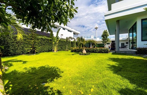 Hua Hin Villa | 850 m² Villa ∙ 6 bedrooms ∙ 12 guests