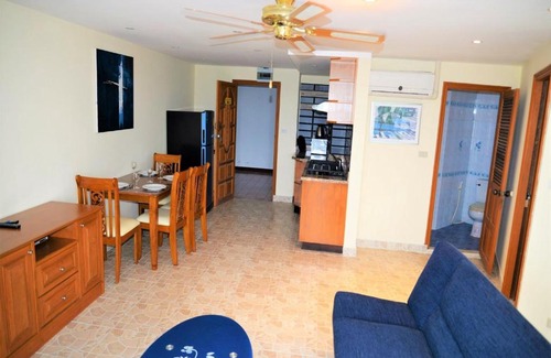 South Pattaya House | Angket condominium Floor 8 Pool view 1 bedroom