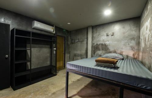 Nong Chaeng Hostel | Another High Away Hostel - Bangkok