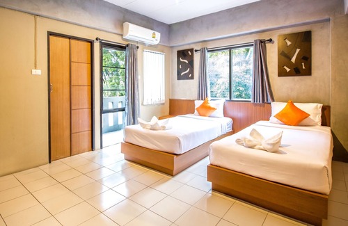 Chang Phueak Hotel | B2 Santitham (Wat Jed Yod) Boutique & Budget Hotel