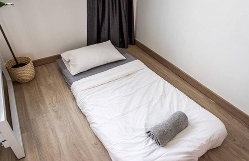 Bang Sue Apartment | B4 Locally comfy Large room 3mins walk to MRT