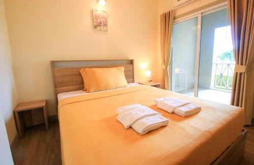 Khanong Phra Apartment | Baan Rub Lom by Jane