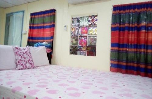 Don Muang House | Ban Kru Ae HomeHostel