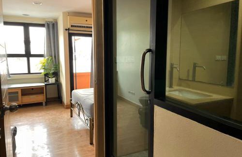 Suan Luang Hostel | Bangkok BM B&B
