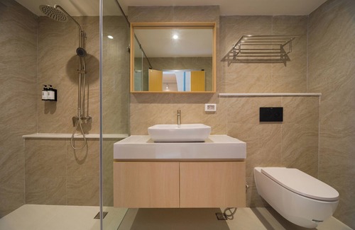 Yan Nawa Hostel | BEAT. Warii Hostel at Chaophraya River