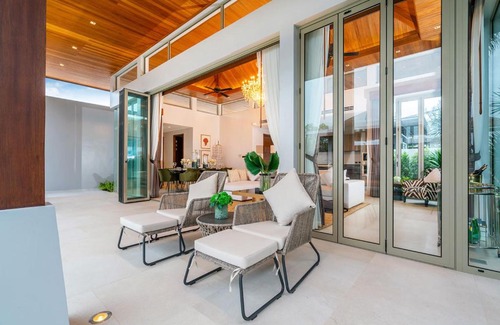 Cherngtalay Villa | Botanica Bangtao Beach Villa