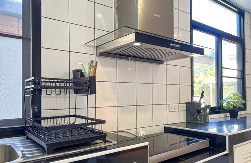 Wat Ket House | Charming Home in Local Area near River - 10 min to Old City
