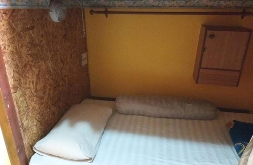Wua Lai Hostel | Chiangmai Capsule Hostel