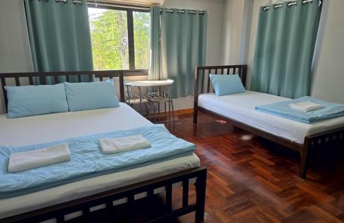 Tha Rap Hostel | Chill @ Phetchaburi