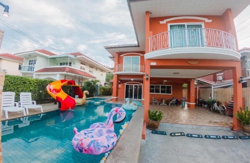 Na Kluea Villa | Cinnamon Pool Villa