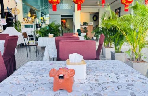Chang Phueak Hotel | Collection O Room Lanna Hotel