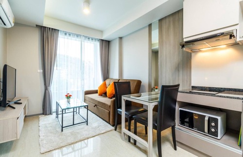 Cherngtalay Condo | Condo near Surin beach with pool and gym 6 Avenue