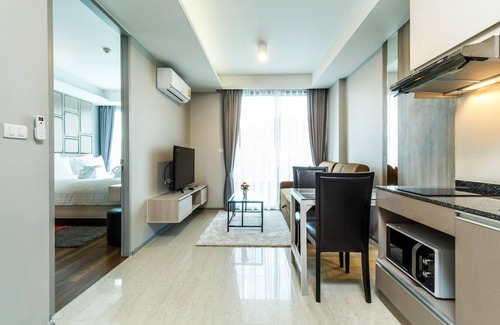 Cherngtalay Condo | Condo near Surin beach with pool and gym 6 Avenue
