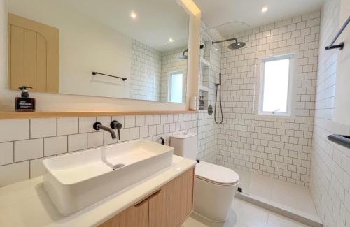Samut Sakhon House | Darlene House