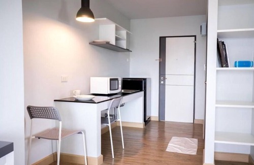 Chang Phueak Apartment | Deluxe Apartment for rent in Chiangmai (DVR-10)