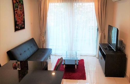 Jomtien Apartment | Fantastic roof top pool!