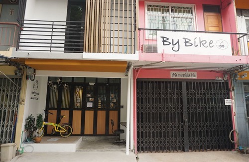Arun Amarin Hotel | Feel Good Bangkok Hostel