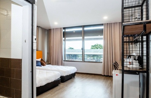 Nakhon Si Thammarat Hostel | Full Moon' House - Hostel