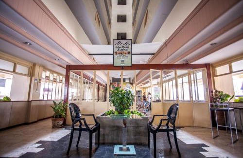 Chang Khlan Apartment | Galare Thong Tower