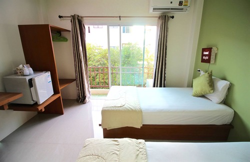 Sattahip Hotel | Green Apple Villa