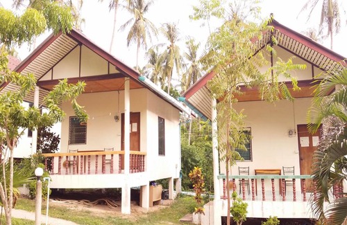 Koh Tao Hotel | Happy Bungalow