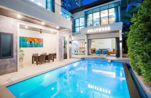Pratumnak Hill Villa | HOLLYWOOD Luxury PoolVilla Pattaya walking street 4 Bedrooms