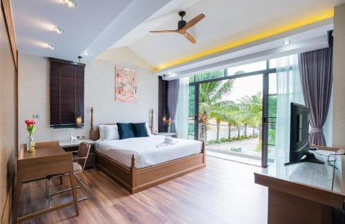 Pratumnak Hill Villa | HOLLYWOOD Luxury PoolVilla Pattaya walking street 4 Bedrooms