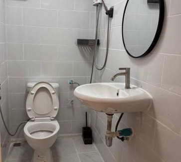 Thung Maha Mek Apartment | Holy Hostel Sathorn