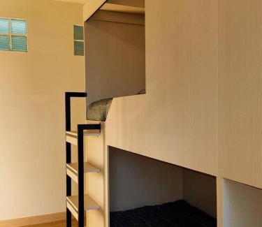 Thung Maha Mek Apartment | Holy Hostel Sathorn